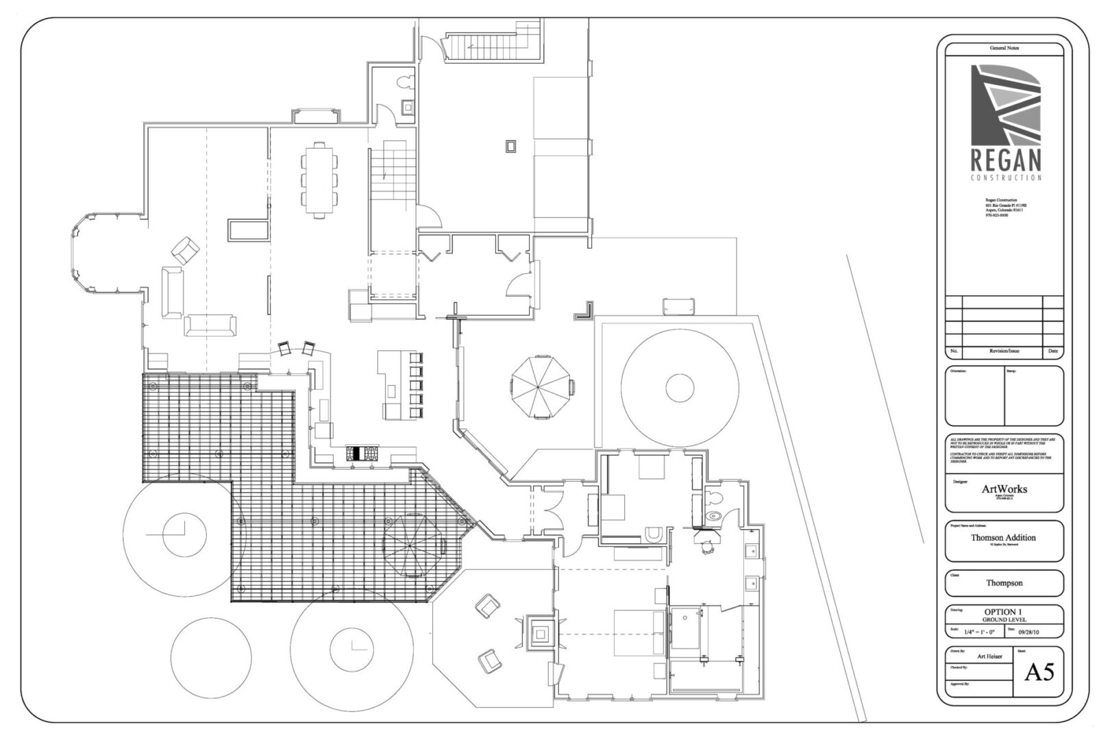 A floor plan of a house with many different areas.